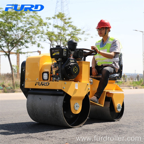 Flexible Operation Mini Road Roller Compactor With 700kg Weight